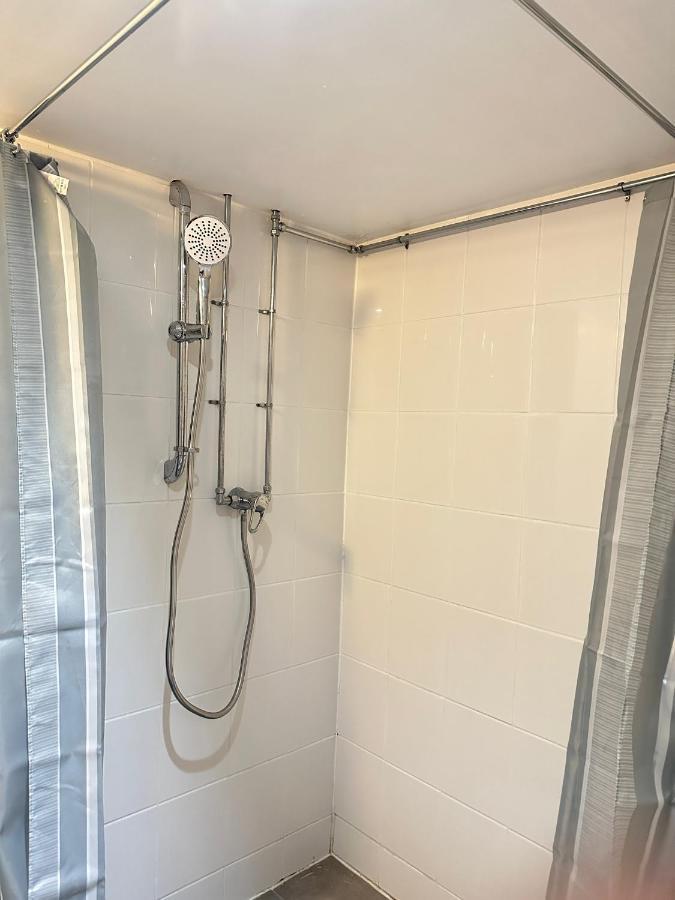 Cosy One Bedroom Apartment Trowbridge Exterior foto